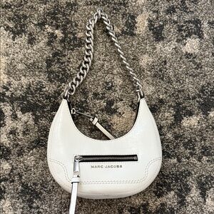 Marc Jacobs Cream Shoulder Bag with Silver Chain